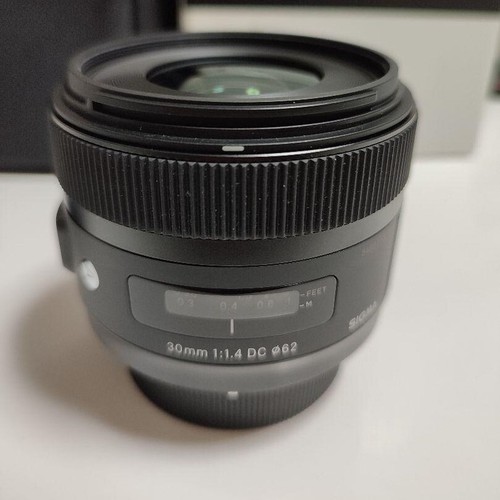 Sigma dc hsm - sigma, f1.4