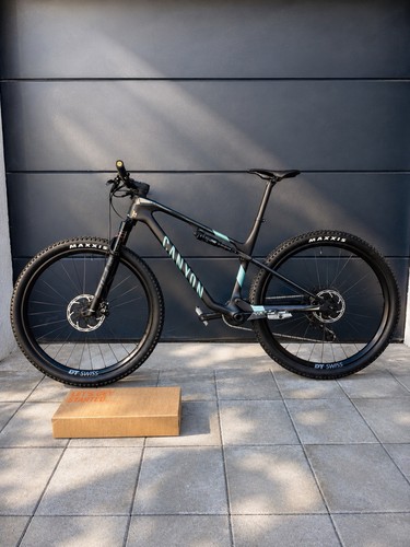 Canyon lux world - world, ltd