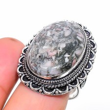 Anello con pietre preziose