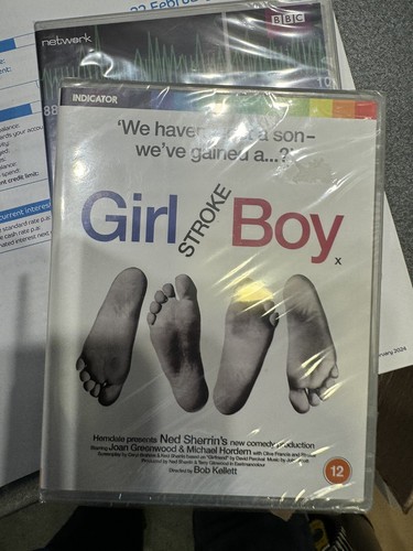 Girl stroke boy limited - girl,