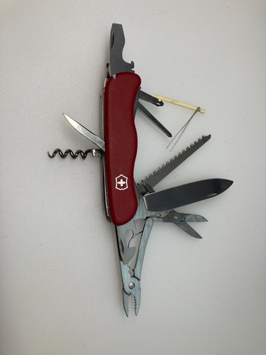 Victorinox hercules 111mm - victorinox,