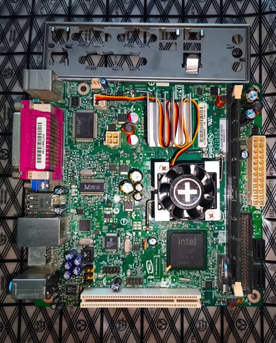Intel d945gclf2 atom - atom, 2gb