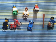 Lotto 8 Pezzi Vari Personaggi lego City Serie 7641 E Altri Omino Bici Skateboard
