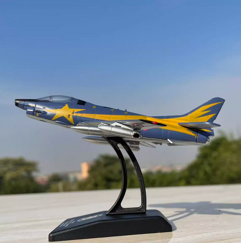 100 italian fiat - g-91y,