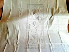 Pregiata tenda in lino con