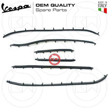 NUOVA SERIE STRISCE GOMMA PROFILI LISTELLI PEDANA VESPA 50 V5A1T R L N