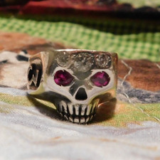 Anello teschio stile Johnny