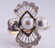 Antique Vittoriano Memento