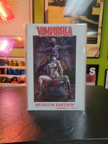 Vampirella vampology jay - vampology,