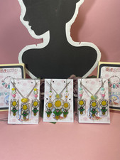 collana con orecchini in