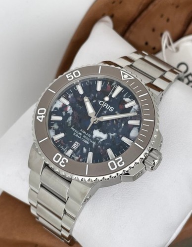 Oris aquis date upcycle - -,