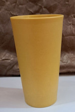 VTG 12 OZ. TUPPERWARE DRINKING