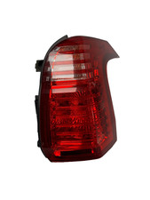 Fanale posteriore destro PEUGEOT 5008  LED 2013 codice ricambio 6351KH usato