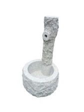 Fontana rustica per giardino