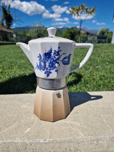 Vecchia caffettiera coffee - vecchia,