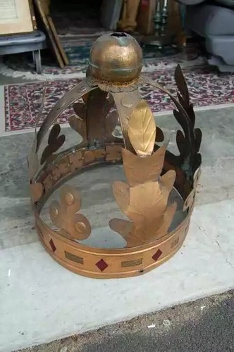 Grande corona in bronzo - +,