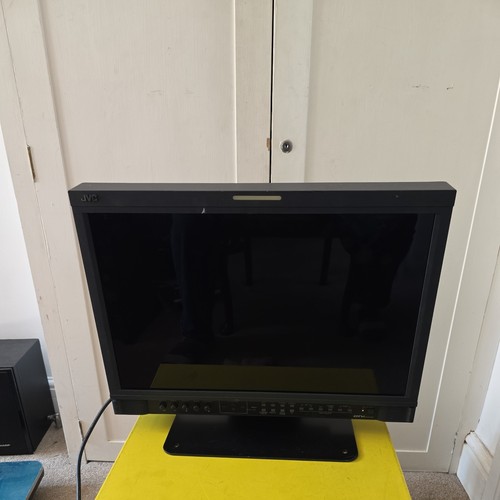 Monitor lcd studio - da,