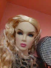 fashion royalty doll