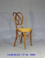 Chaise bistrot par Luis Suay