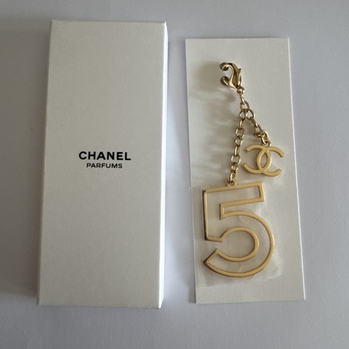 Chanel pendentif breloque - chanel,