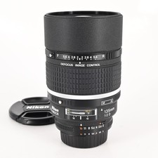Nikon Nikkor AF 135 mm f2 D DC