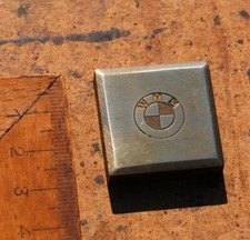 piastra ornamentale ottone BMW