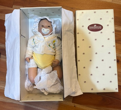 Baby doll ashton drake - doll,