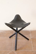 sgabello richiudibile tripode base legno seduta cuoio anni 60 design modernista