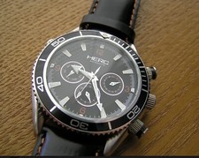 Herc 178, giorno/mese/24 h, 43,5 mm., 3 Atm., riserva di carica 44 ore