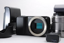 Sony NEX-3 18-55 mm f/3.5-5.6 fotocamera [quasi come nuova] numero di otturatori 1111 con tappo