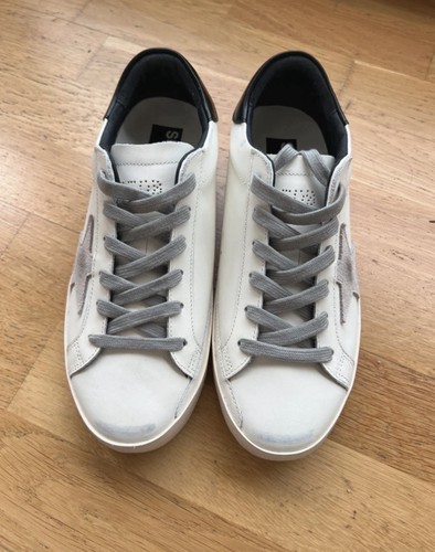 Golden goose - golden,