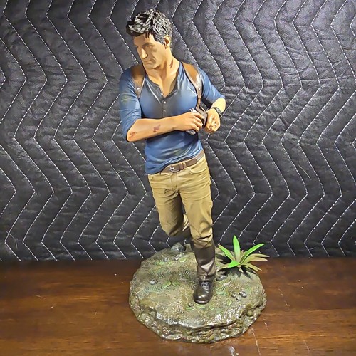Playstation uncharted - playstation, 4