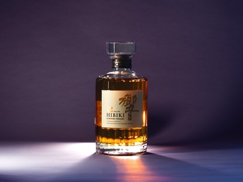 Hibiki suntory whisky years - suntory,