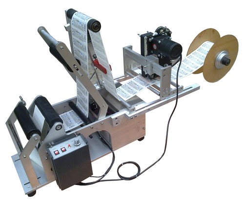 Etichettatrice semiautomatica