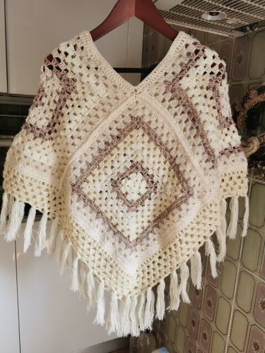 Poncho lana lavorato - poncho, in
