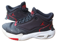 Jordan Max Aura 4 - Nere con dettagli rossi