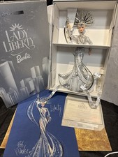 Lady Liberty Barbie Bambola