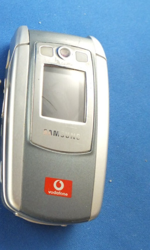 Telefono cellulare pieghevole