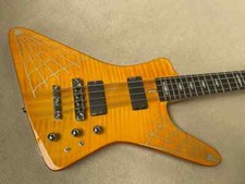 Basso elettrico corpo giallo 4