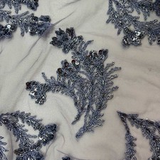 Tessuto Tulle Ricamato Sakura