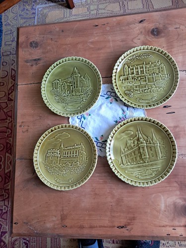 Lot assiettes - 4,
