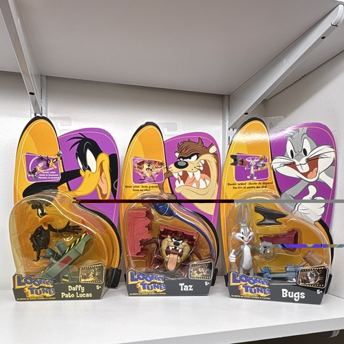 Mattel looney tunes daffy duck - mattel,