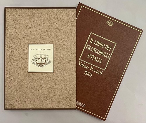 Libro dei francobolli - libro,