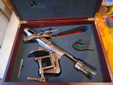 apribottiglie da tavolo o da
