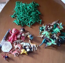 GIOCATTOLI OLTRE 75 PEZZI SOLDATINI DINOSAURI ANIMALI VARI UOMO RAGNO BELLI OK!!