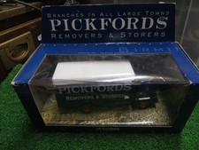 CORGI CLASSICS FORD THAMES TRADER BOX FURGONE PICKFORDS 30309 1/50 MIB