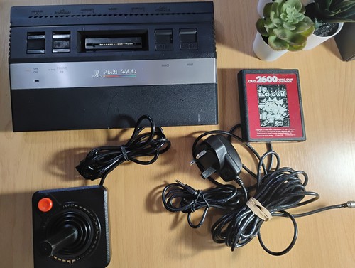 Console atari 2600 - atari, junior