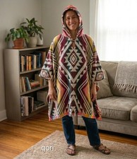 Poncho con cappuccio 100 - %, lana
