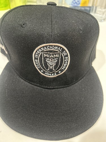 Cappello camionista ricamato
