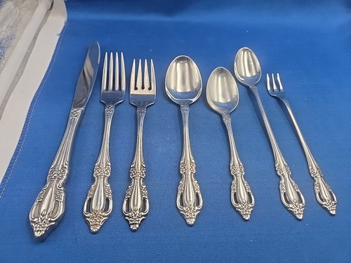 Oneida raphael set - set, posti